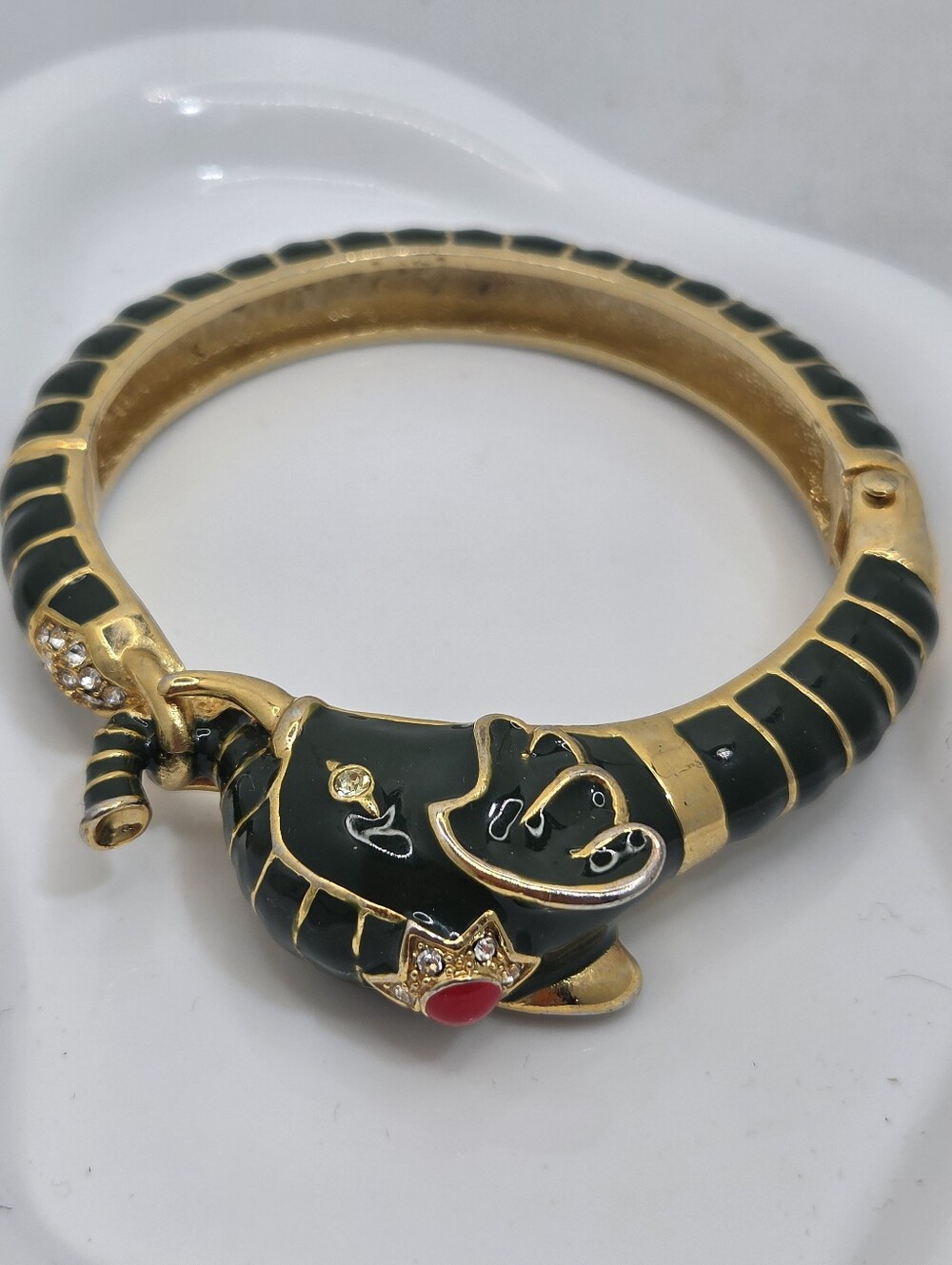 🐘 Vintage Black Enamel & Rhinestone Elephant Hinged Bangle Bracelet 🐘